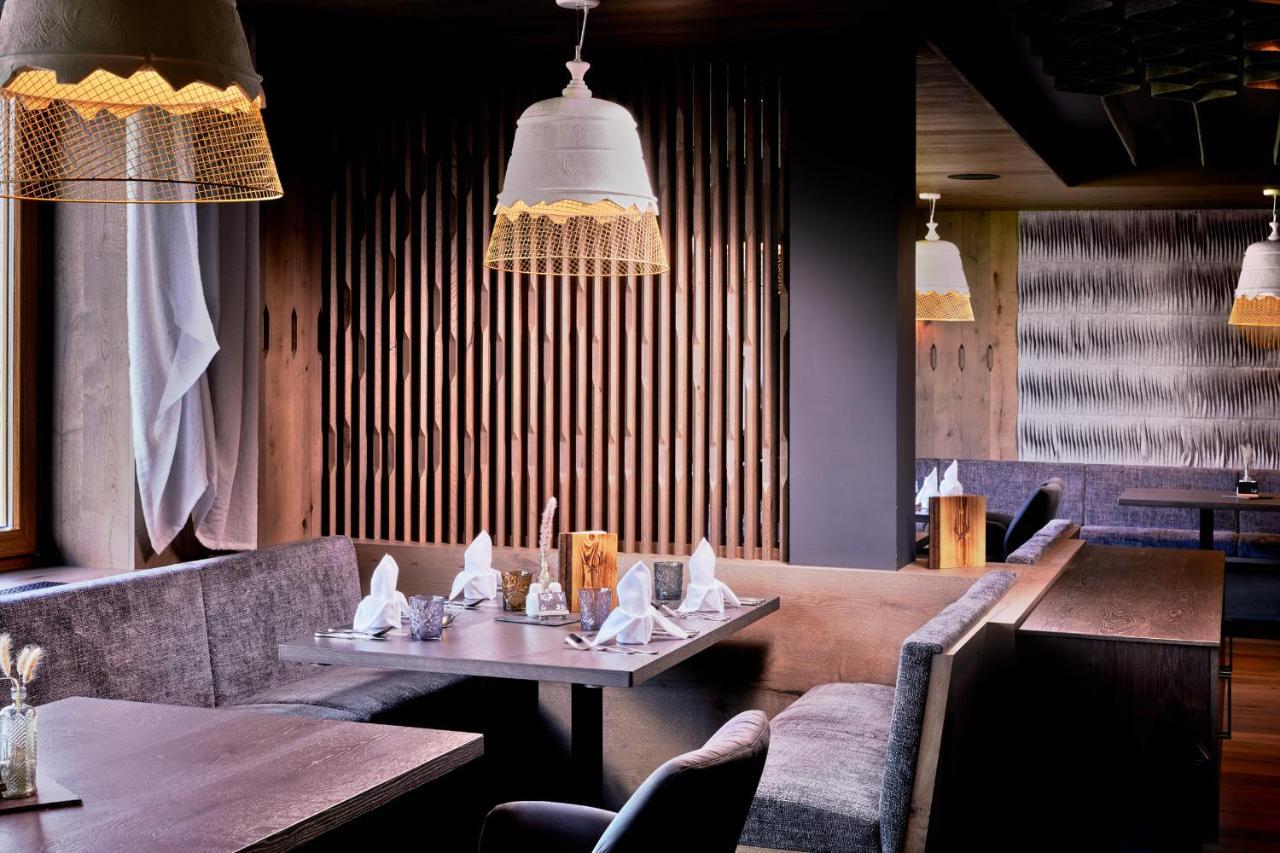 Soulsisters' Hotel 4 Sterne Superior คาพรูน ภายนอก รูปภาพ