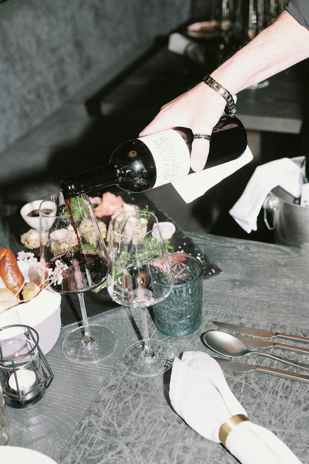 Soulsisters' Hotel 4 Sterne Superior คาพรูน ภายนอก รูปภาพ